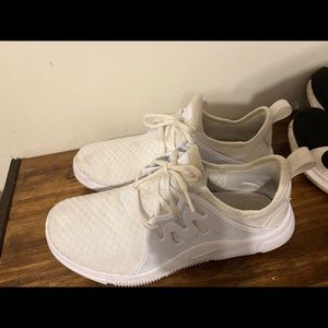 Women’s Nike shoes